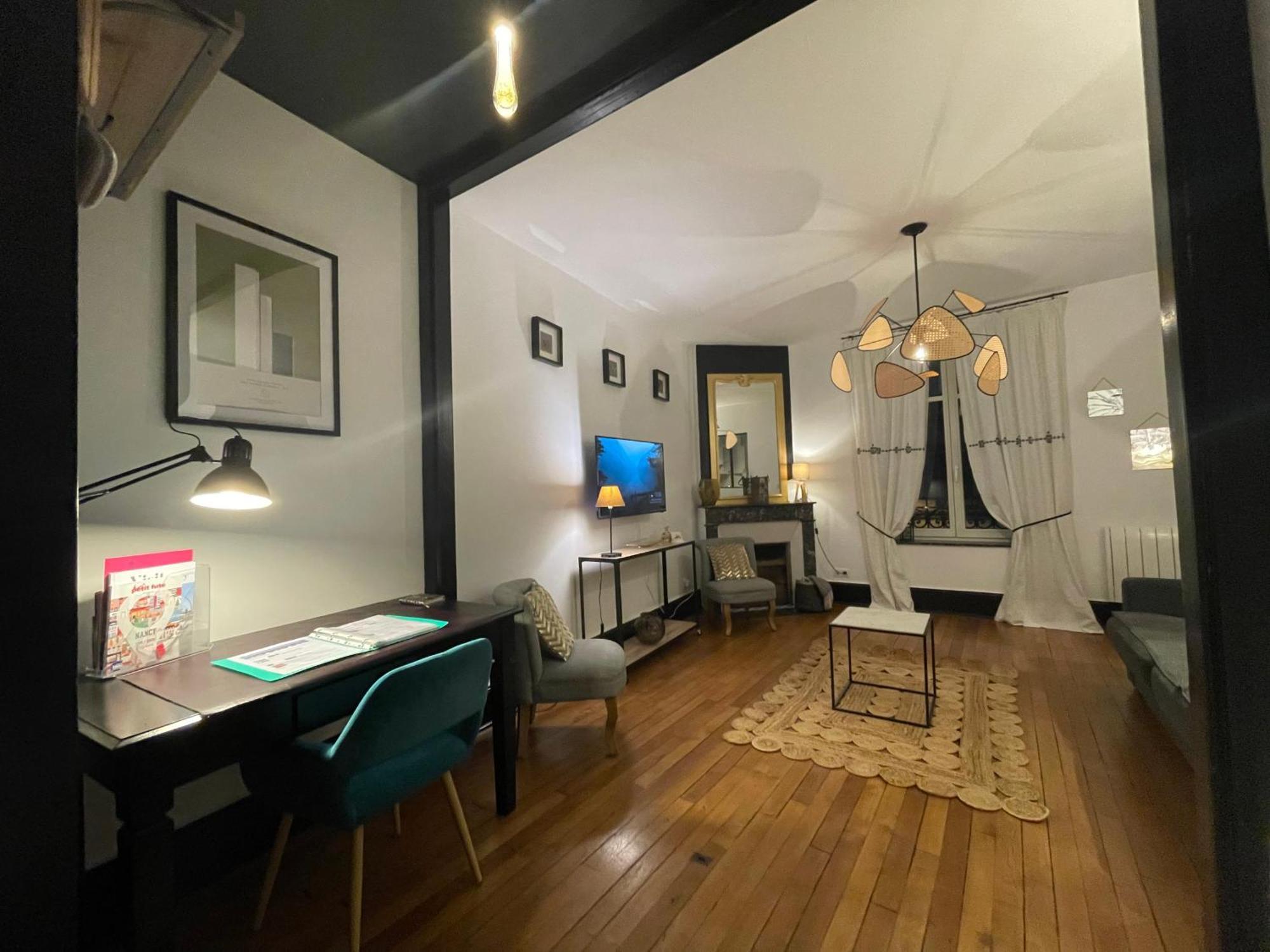 Le Relais Des Cordeliers Apartamento Nancy Exterior foto